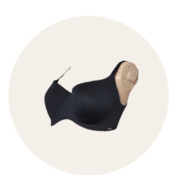 Halston Heritage Other - Women maternity fitted bra